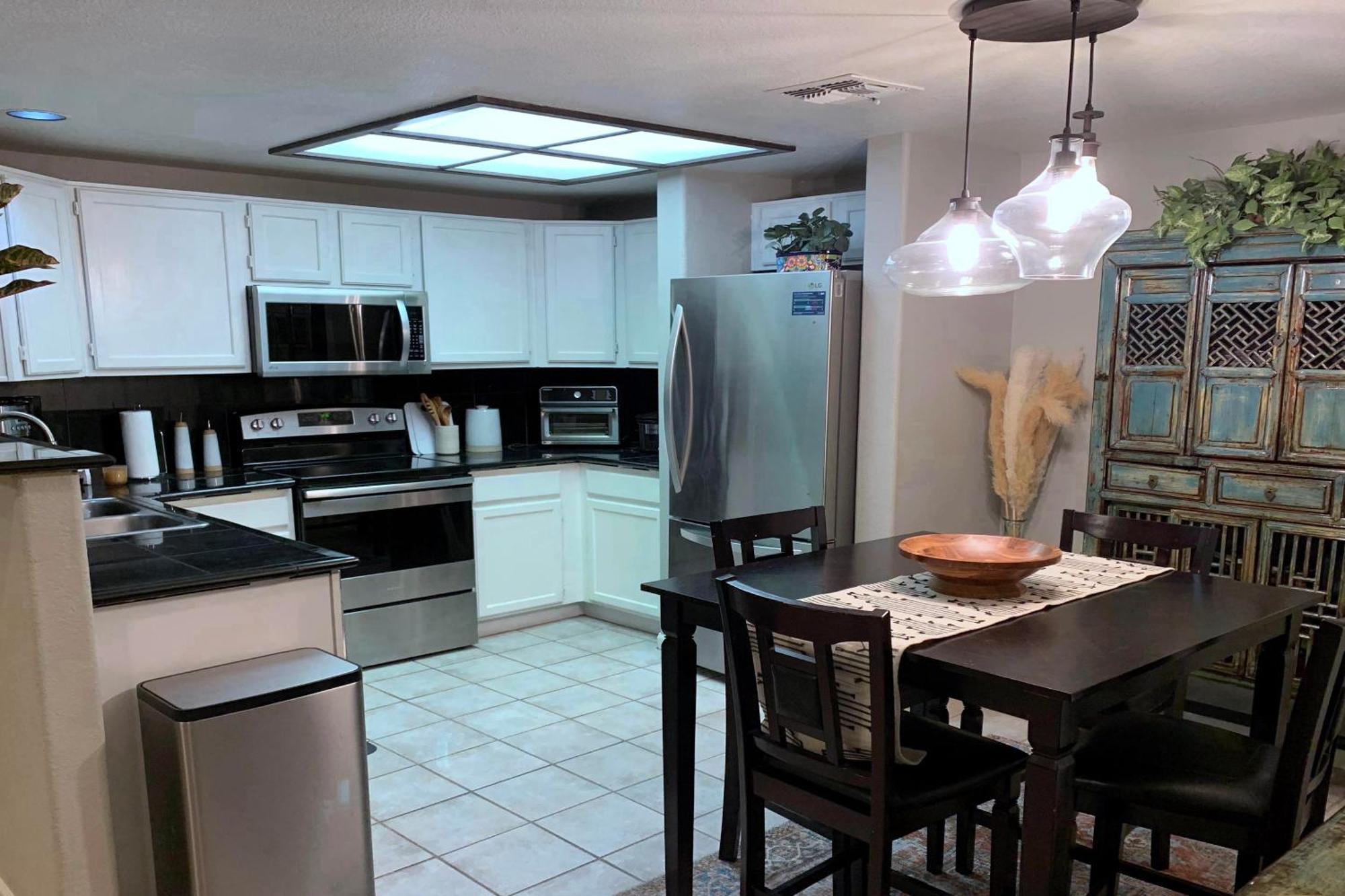 Gated Mountain View Resort Community, Centrally Located, Three Heated Pool-Spa Complexes, Half-Mile To Hiking! Phoenix Exteriör bild